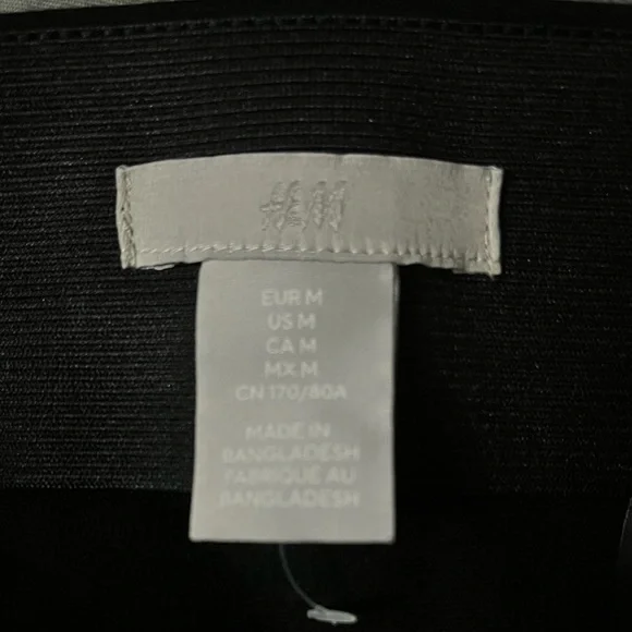 H&M Black Mini Skirt size M - Picture 5 of 10